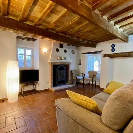 Casa vacanze Casa Frances, Private Hillside With A View Avenale
